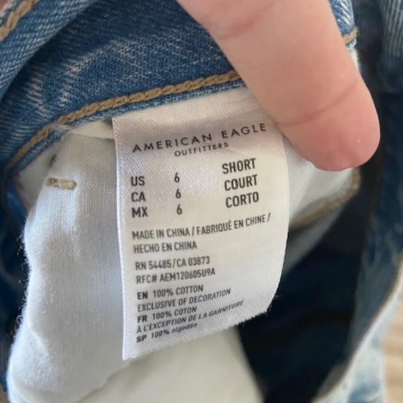 American Eagle Ripped Mom Jeans - Picture 3 of 3